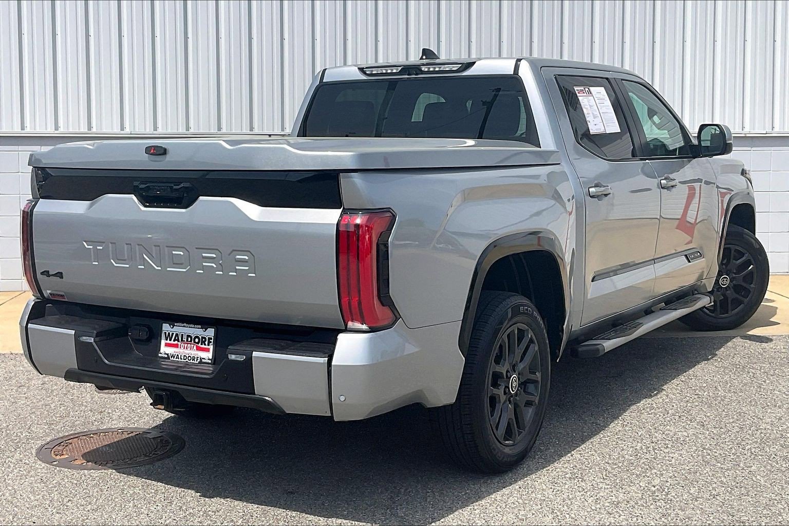 Used 2024 Toyota Tundra Platinum image 17