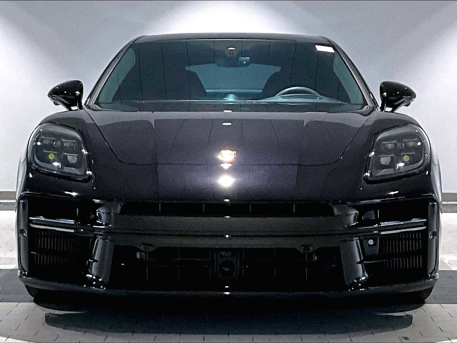 Used 2025 Porsche Panamera GTS image 13