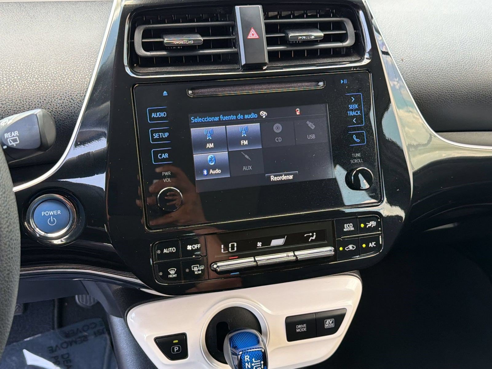 Used 2018 Toyota Prius Two w/ Prius Two Safety Plus Package FWD image 19