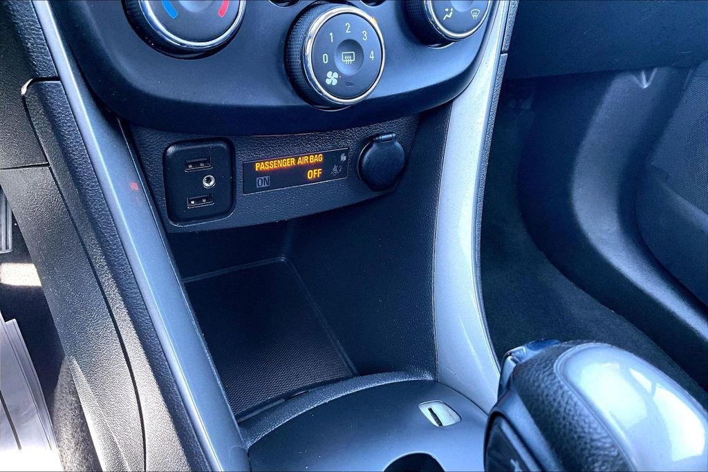 Used 2019 Chevrolet Trax LT w/ LT Convenience Package FWD image 32