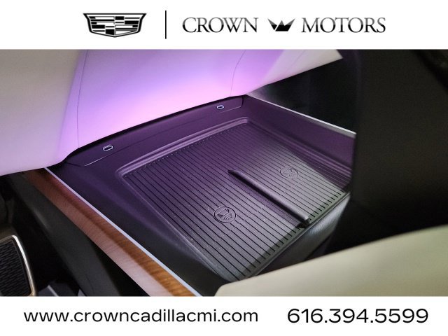 Certified 2026 Cadillac Vistiq Sport w/ LPO, Floor Liner Package AWD/4WD image 17