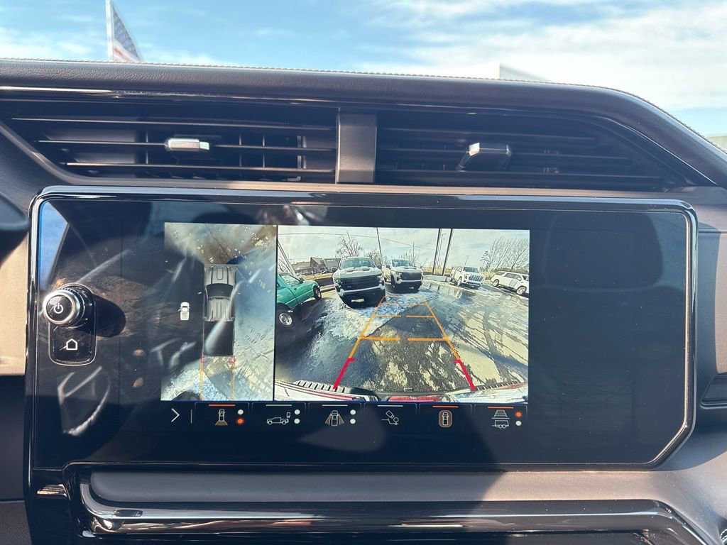 Used 2024 GMC Sierra 2500 AT4X image 22