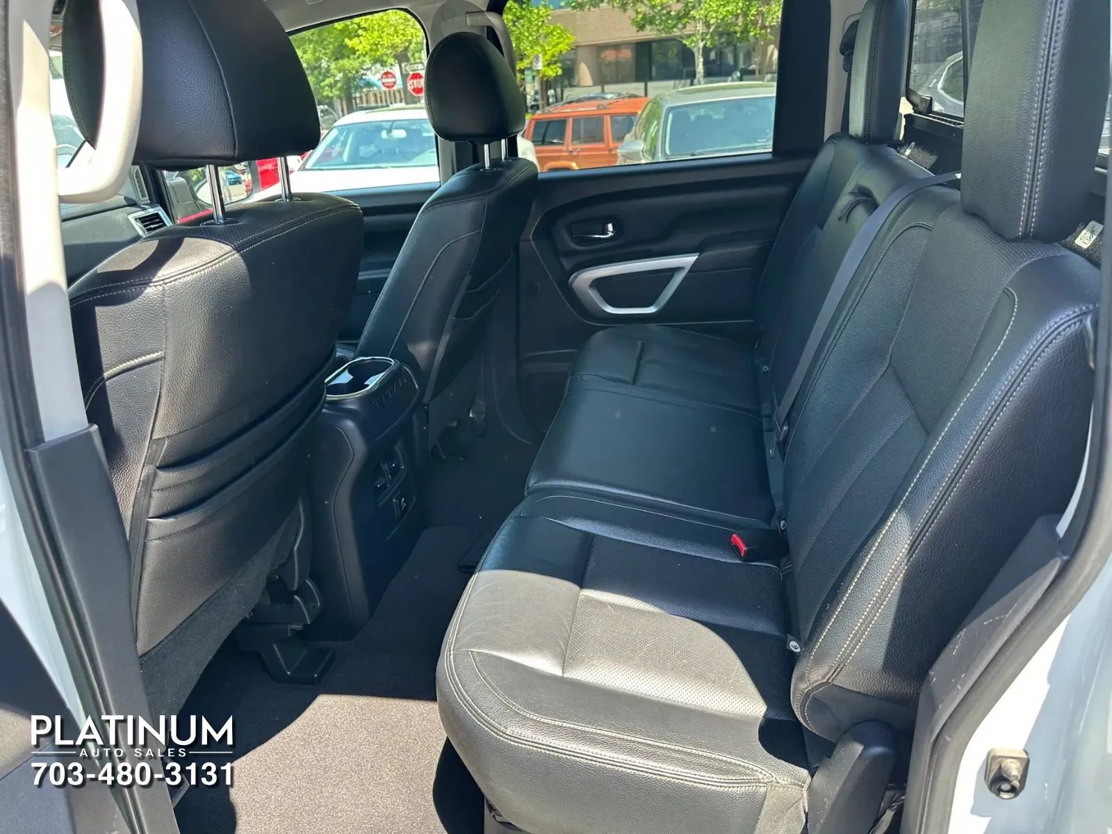 Used 2017 Nissan Titan SL RWD image 16