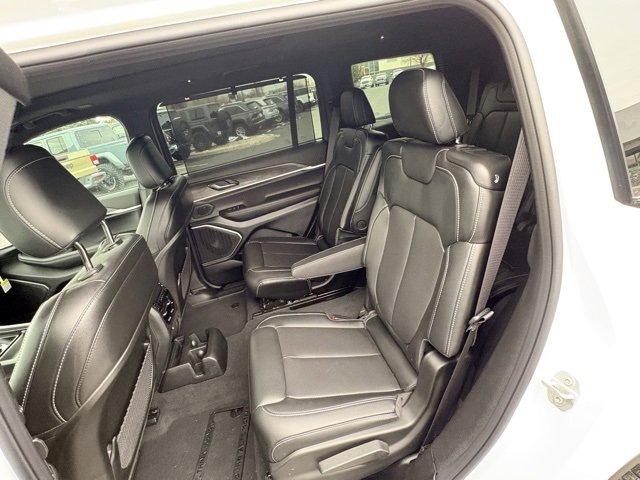 New 2025 Jeep Grand Cherokee L Limited w/ Luxury Tech Group II image 7