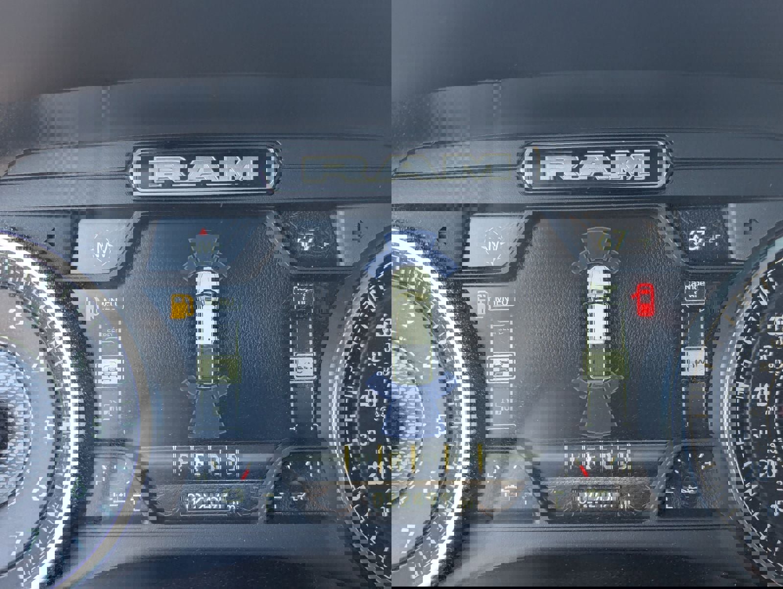 Used 2023 RAM 1500 Laramie image 30