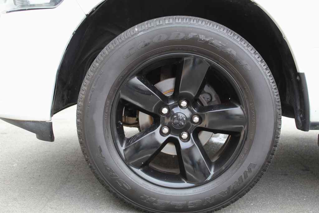 Used 2019 RAM 1500 Express w/ Express Value Package AWD/4WD image 27