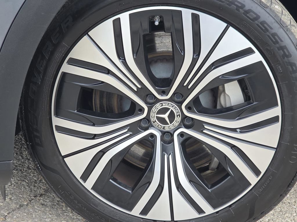 Used 2023 Mercedes-Benz EQE 350+ 4MATIC SUV w/ Exclusive Trim Package image 10