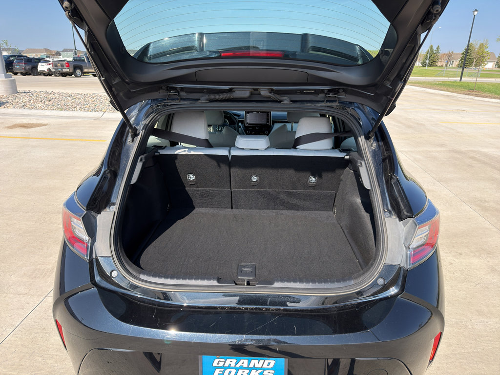 Used 2019 Toyota Corolla SE w/ SE Option Package FWD image 22