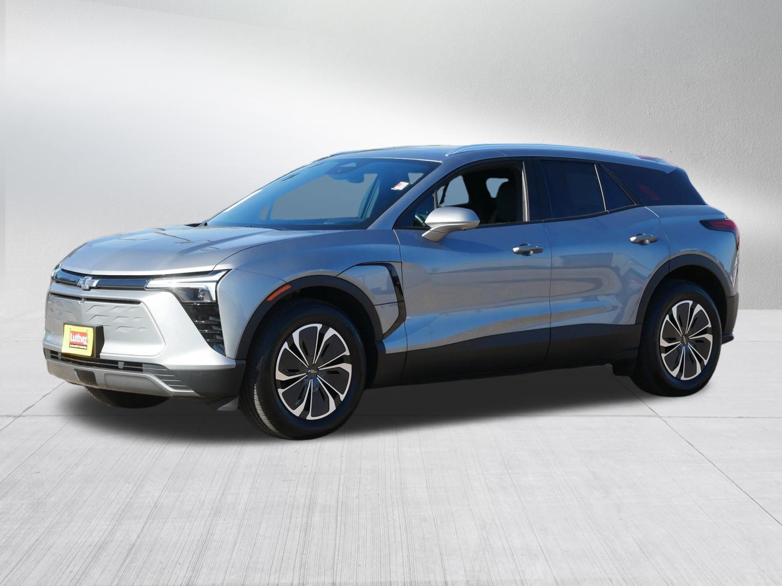Used 2024 Chevrolet Blazer EV LT AWD/4WD image 3