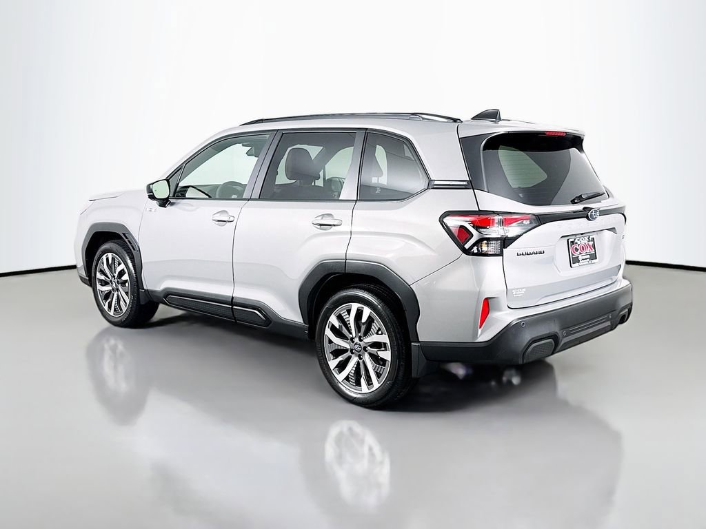 Used 2025 Subaru Forester Touring AWD/4WD image 7