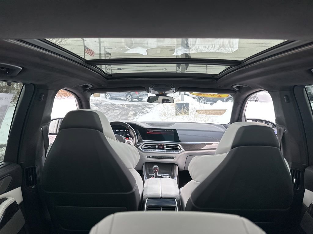 Used 2022 BMW X5 M w/ Executive Package image 37