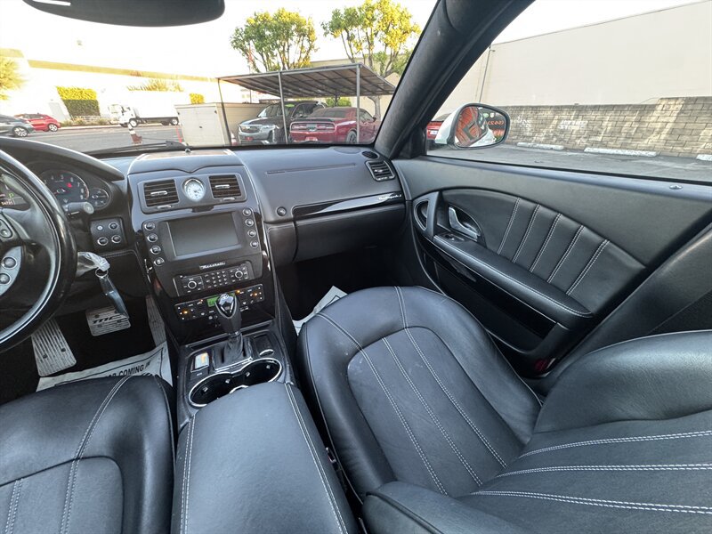Used 2012 Maserati Quattroporte S RWD image 38
