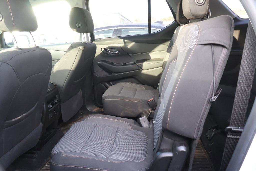 Used 2018 Chevrolet Traverse LT image 31