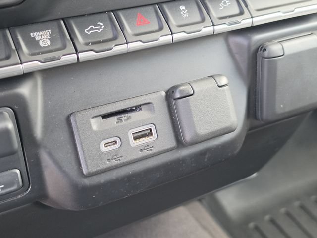 Used 2023 Chevrolet Silverado 2500 LTZ AWD/4WD image 27