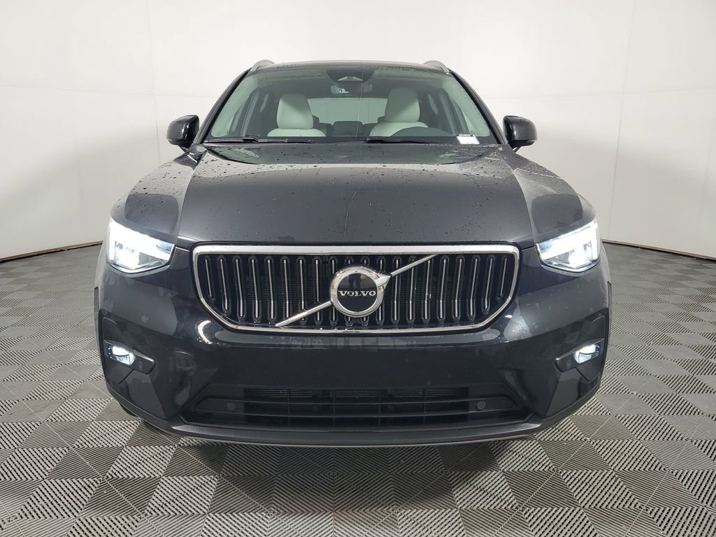 Certified 2023 Volvo XC40 B5 Plus w/ Protection Package Premier AWD/4WD video 2