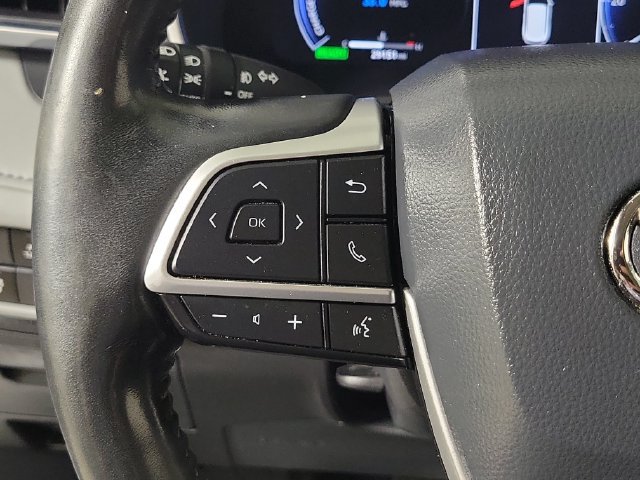 Used 2023 Toyota Highlander Limited FWD image 26