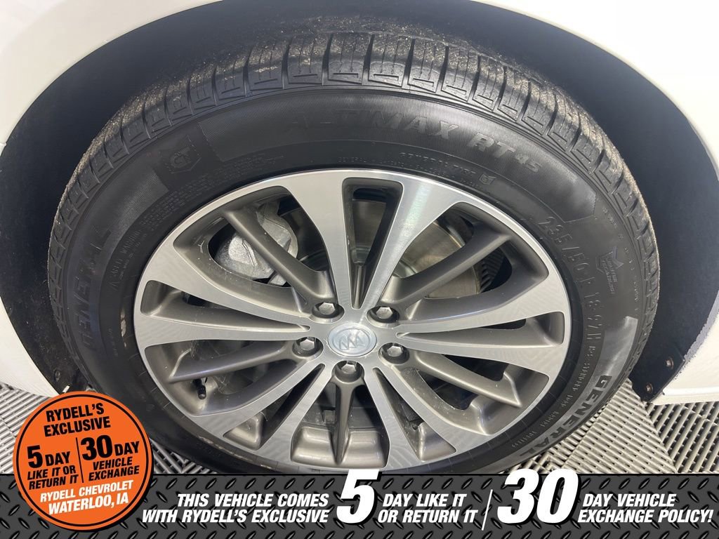 Certified 2017 Buick LaCrosse Essence w/ Sights and Sounds Package image 13
