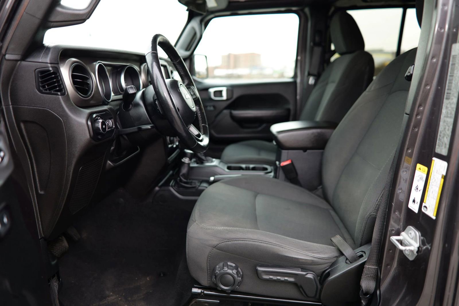 Used 2019 Jeep Wrangler Unlimited Sport S image 17