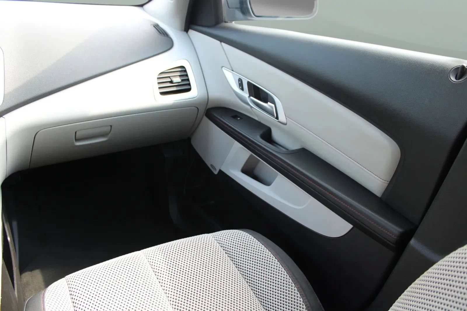 Used 2013 GMC Terrain SLE FWD image 8