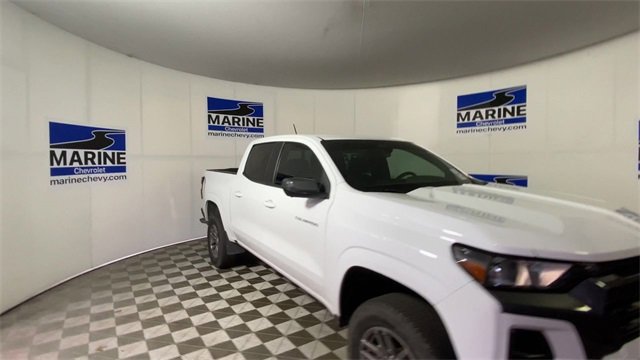 Used 2023 Chevrolet Colorado LT w/ LT Convenience Package II image 4