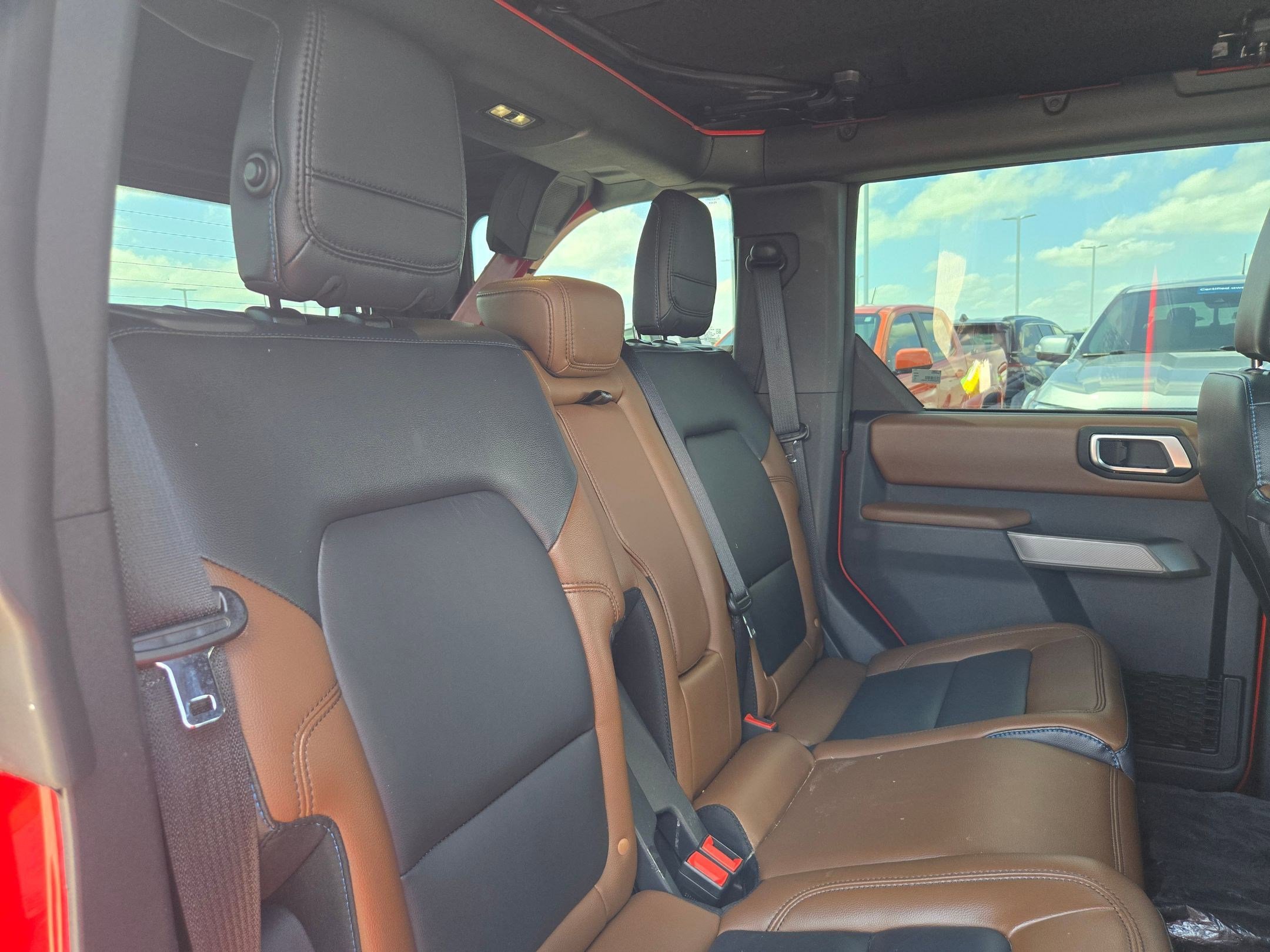 Used 2023 Ford Bronco Outer Banks AWD/4WD image 17