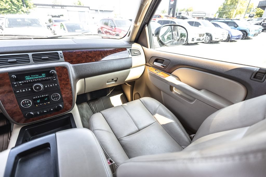 Used 2010 Chevrolet Tahoe LT AWD/4WD image 20