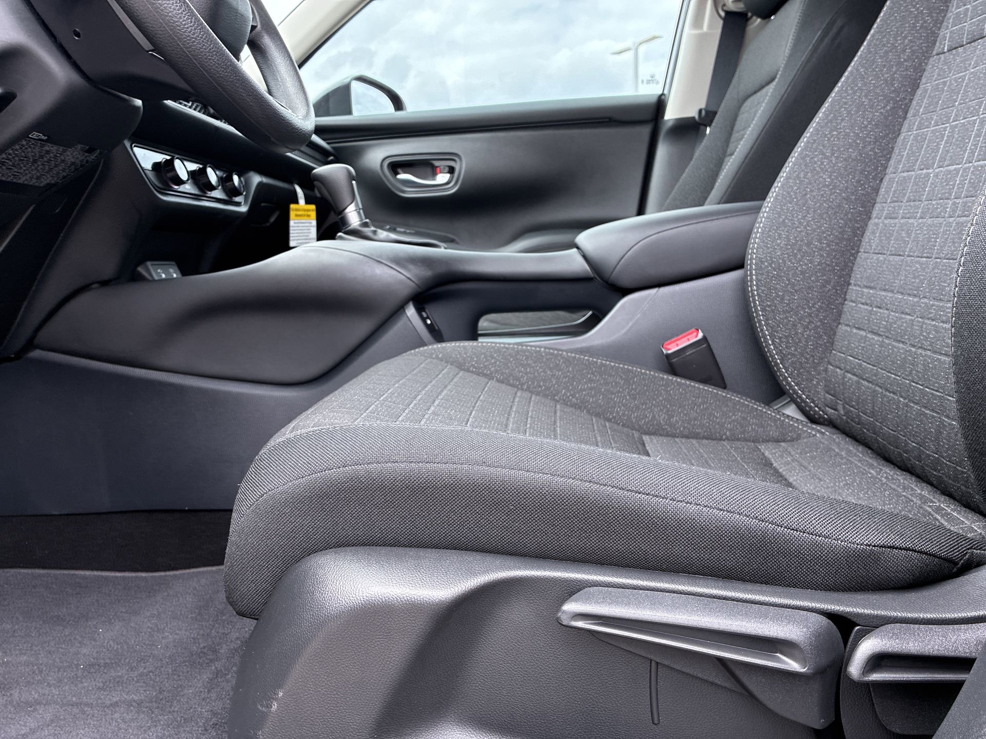 Certified 2026 Honda HR-V LX image 18
