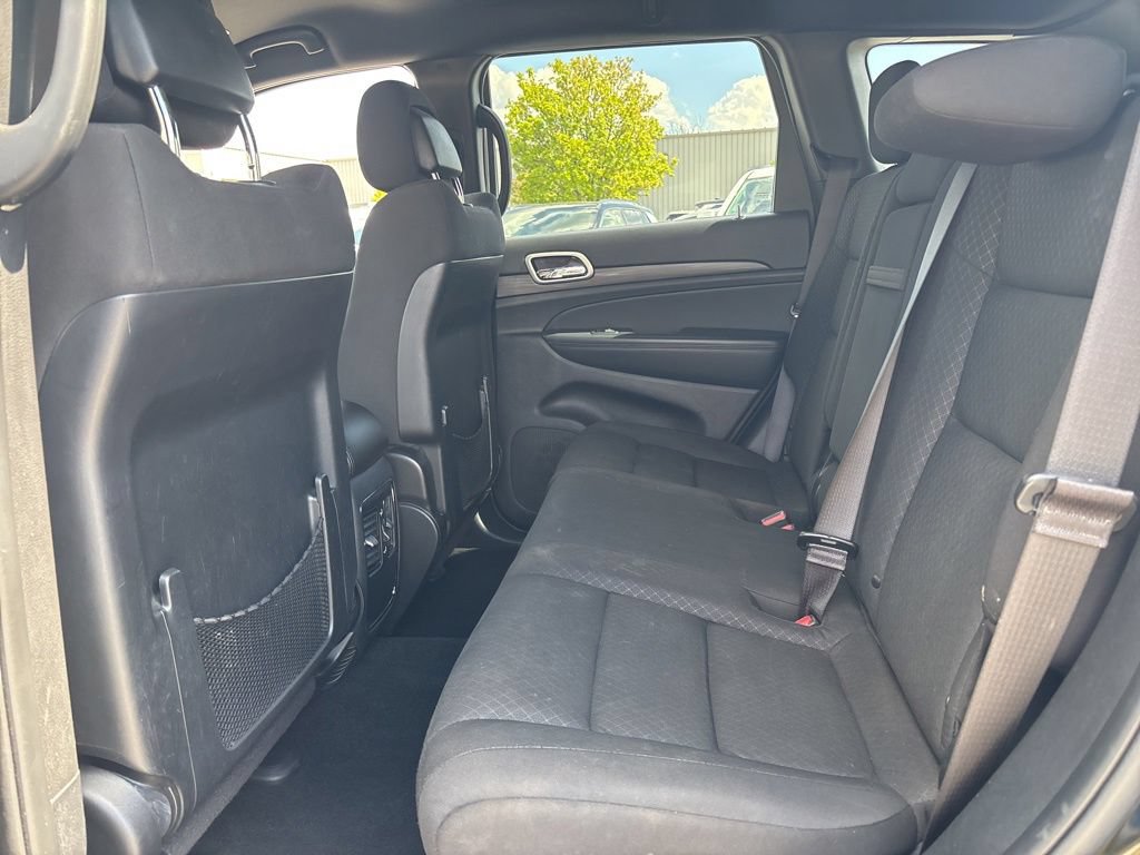 Used 2021 Jeep Grand Cherokee Laredo AWD/4WD image 12