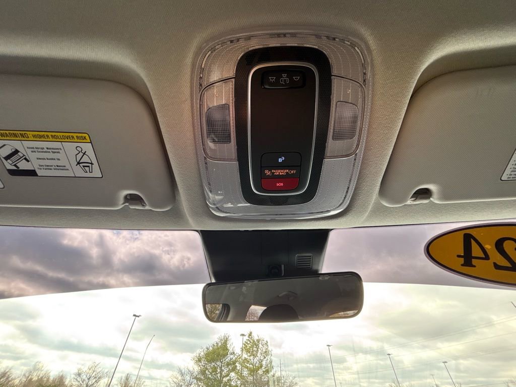 Used 2024 Hyundai Kona SE image 32