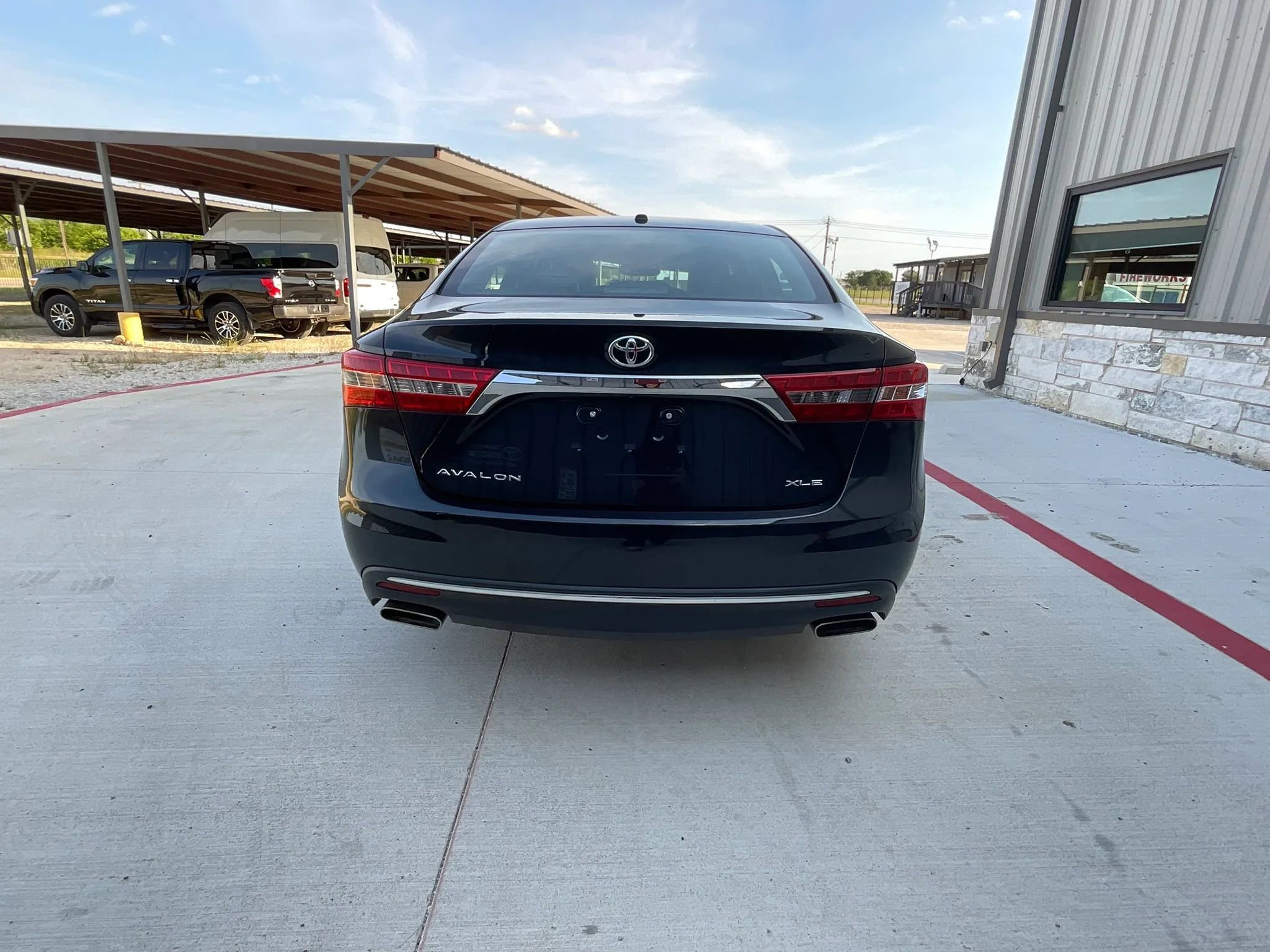 Used 2017 Toyota Avalon XLE Premium w/ All Weather Liner Package FWD image 12