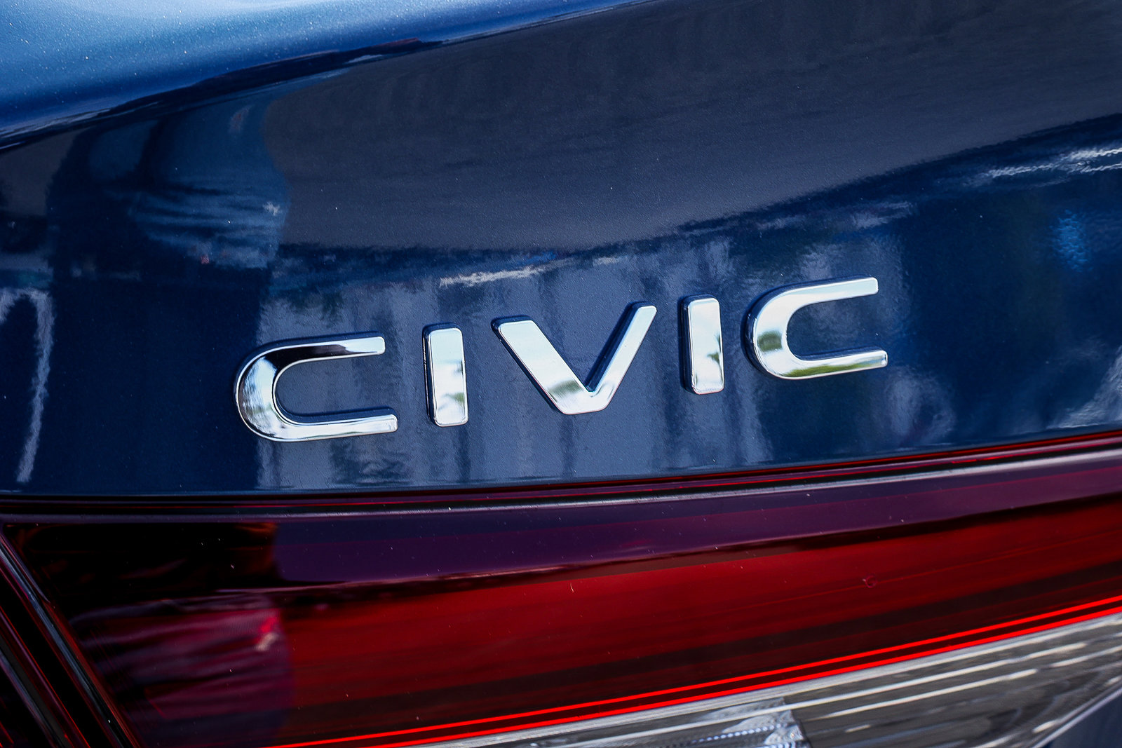 Used 2025 Honda Civic LX image 9