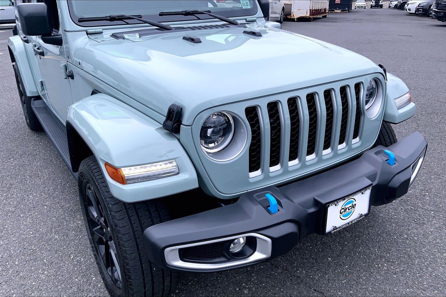 Certified 2023 Jeep Wrangler Unlimited Sahara w/ Cold Weather Group AWD/4WD image 29