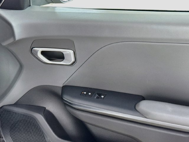 Used 2025 Kia K4 FWD image 30