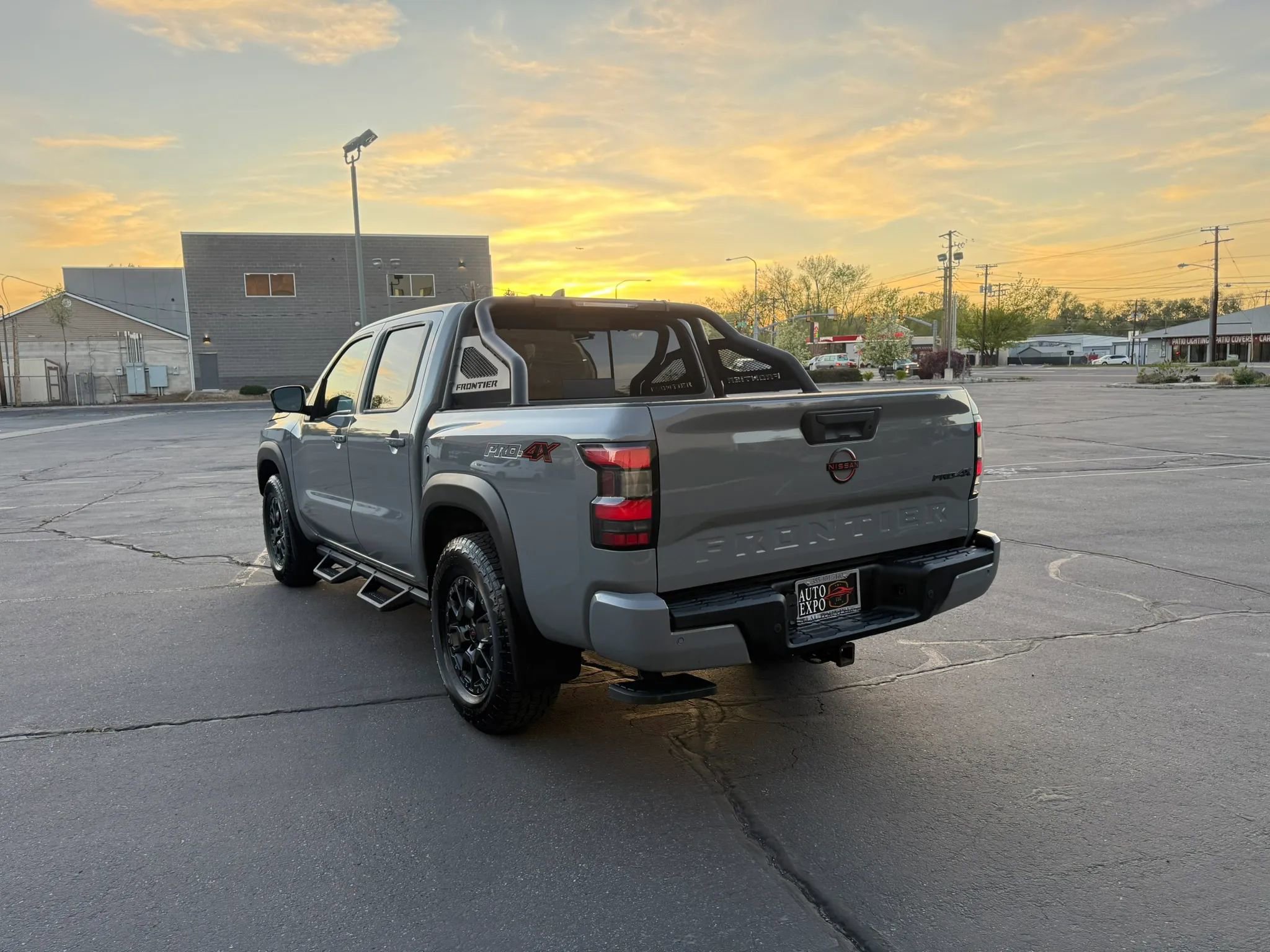 Used 2024 Nissan Frontier PRO-4X w/ Pro Premium Package image 7