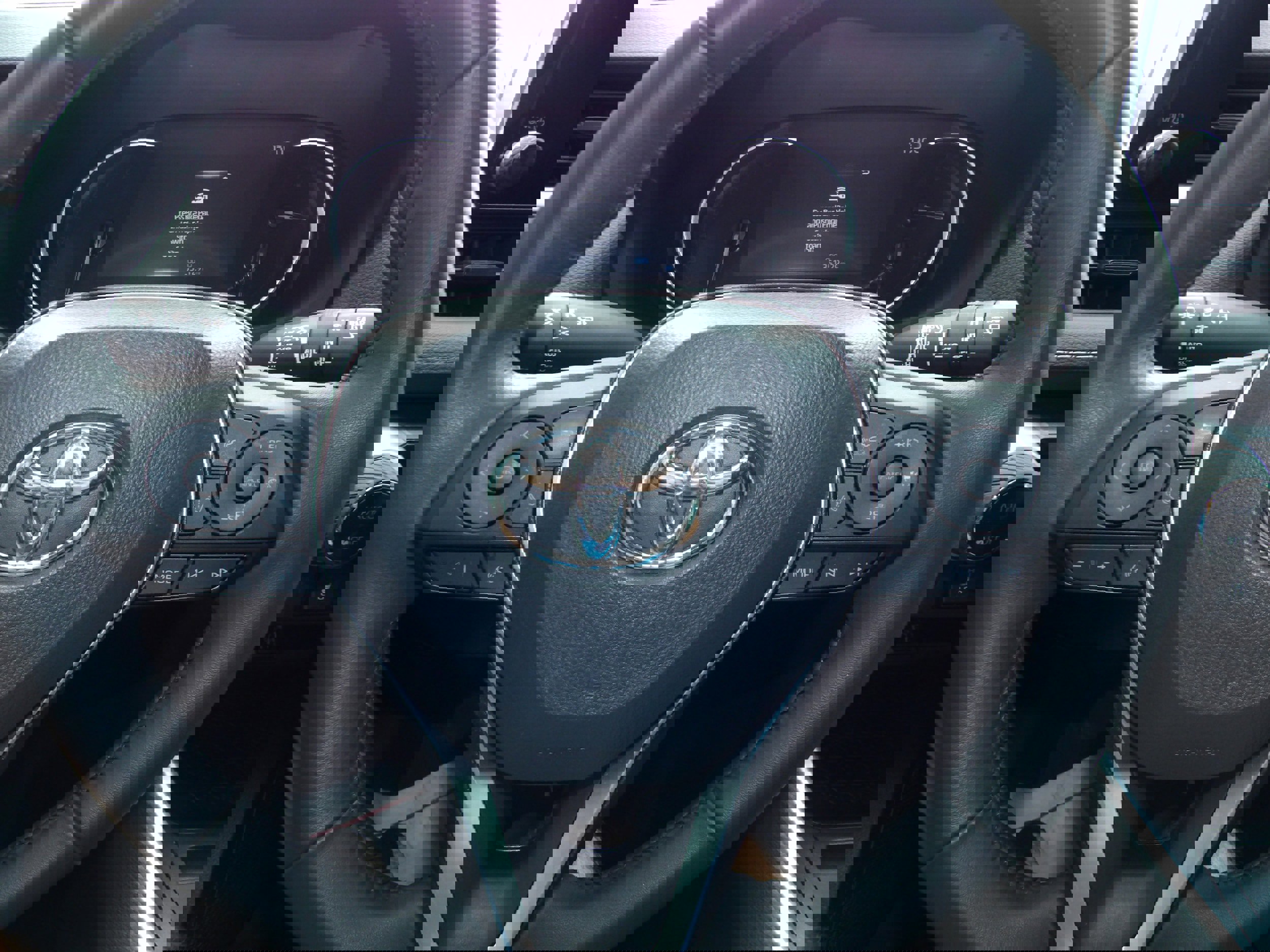 Used 2023 Toyota RAV4 XLE w/ Convenience Package image 16