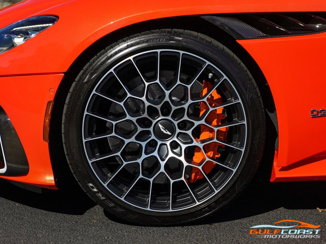 Used 2023 Aston Martin DBS Superleggera Volante RWD image 48