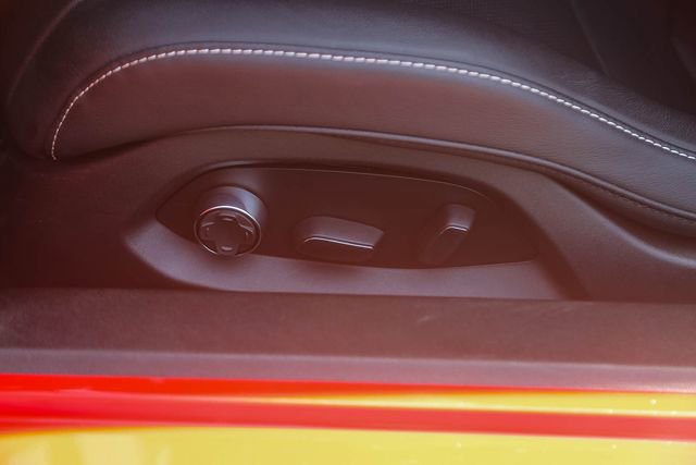 Used 2025 Chevrolet Corvette Stingray Preferred Cpe w/ Battery Protection Package RWD image 20