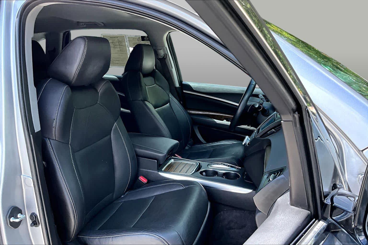 Used 2020 Acura MDX w/ Technology Package AWD/4WD image 9