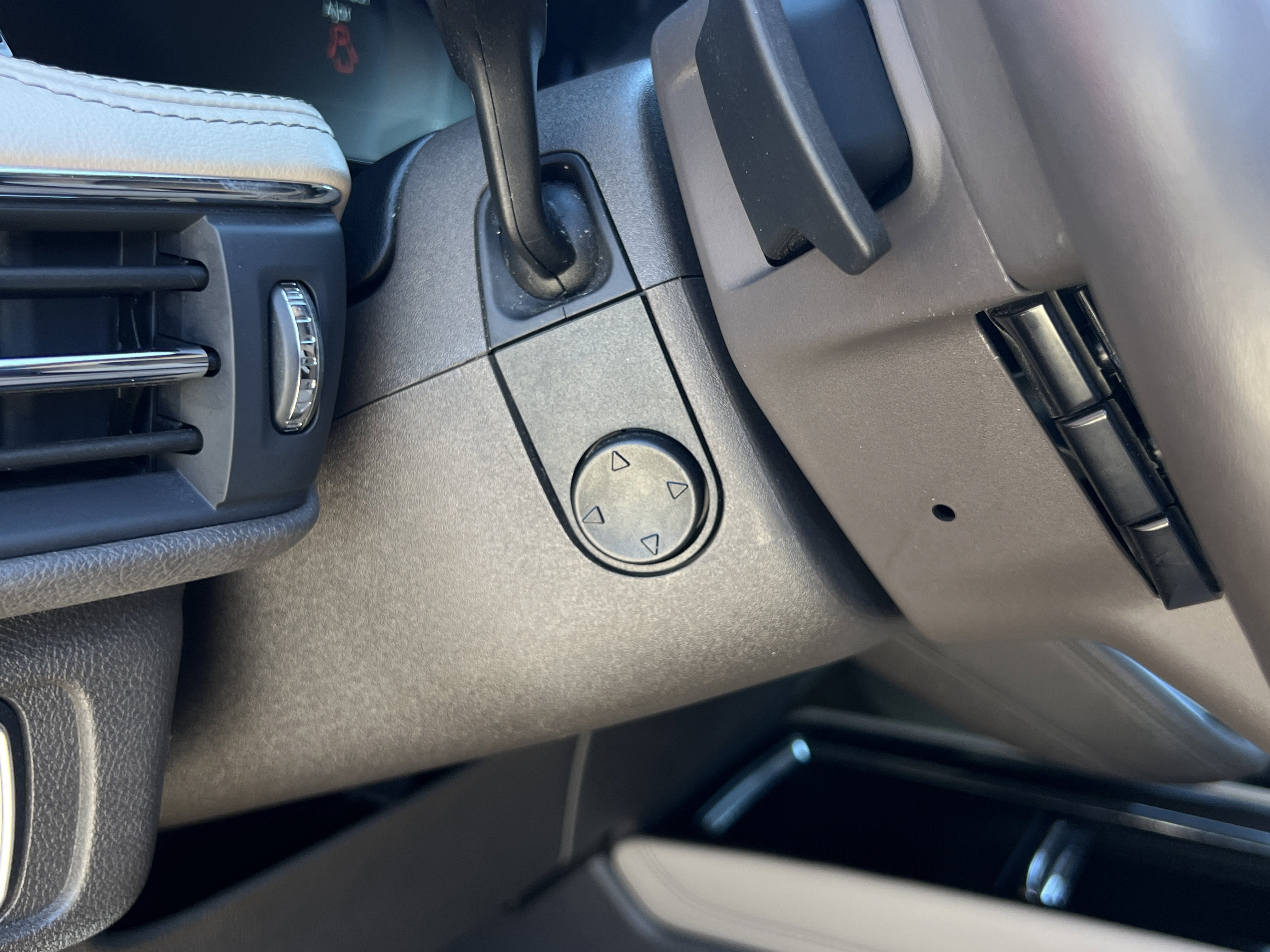 Used 2022 Lincoln Corsair Reserve w/ Elements Package image 14