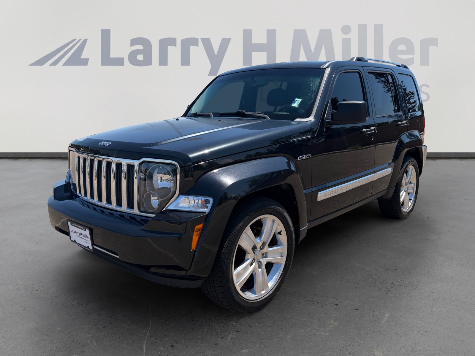 Used 2012 Jeep Liberty Limited Jet w/ Comfort/Convenience Group AWD/4WD image 1