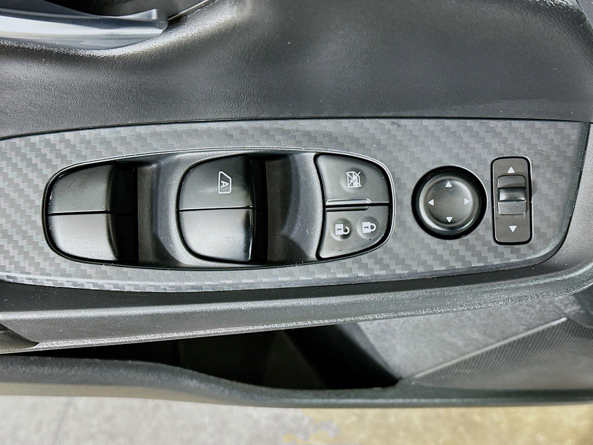 Used 2024 Nissan Sentra SV image 15