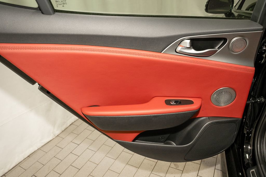 Used 2019 Kia Stinger GT1 image 11