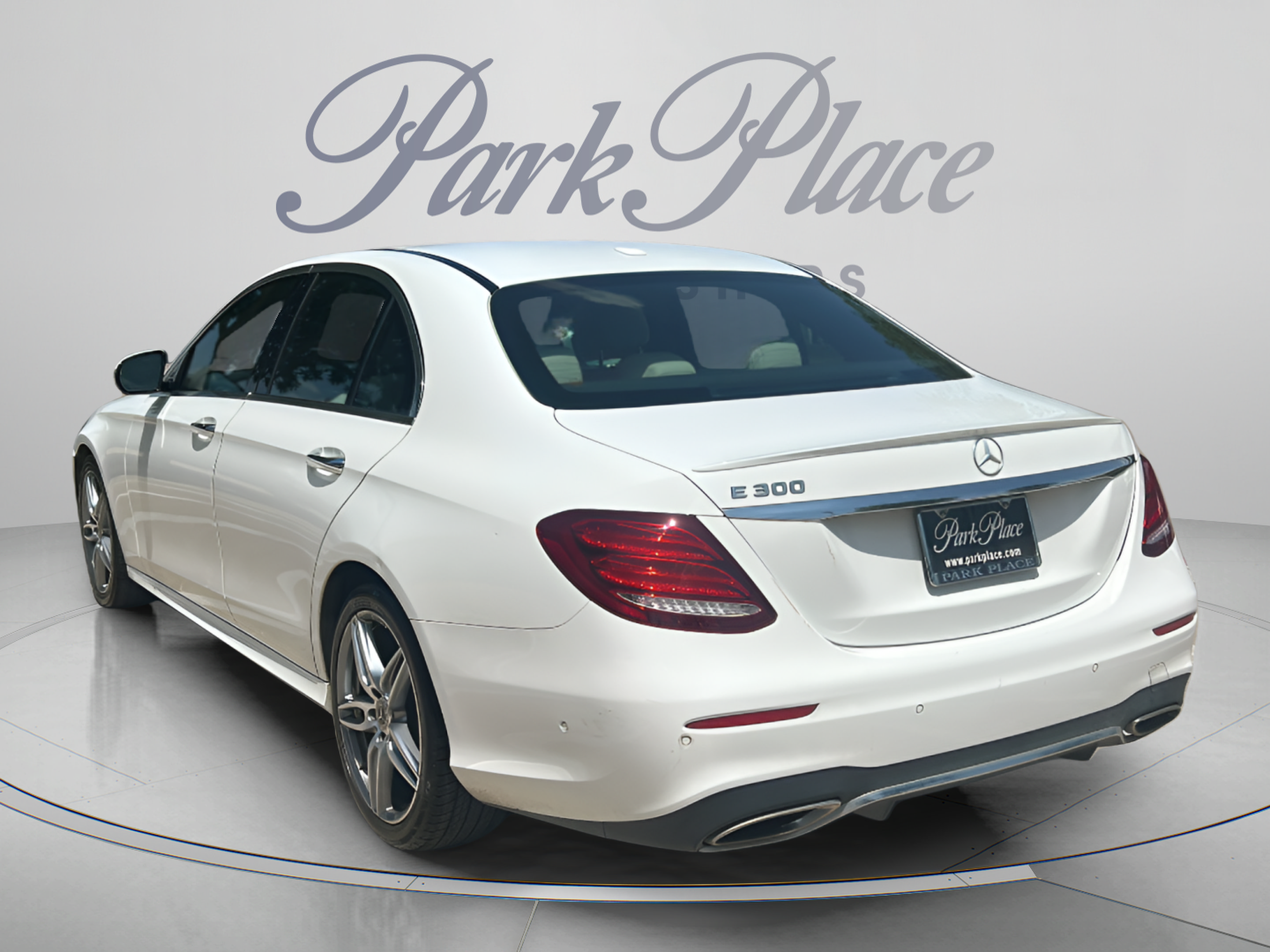 Used 2018 Mercedes-Benz E 300 image 3