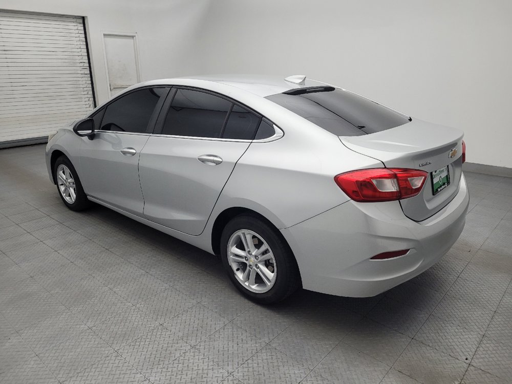 Used 2016 Chevrolet Cruze LT FWD image 3