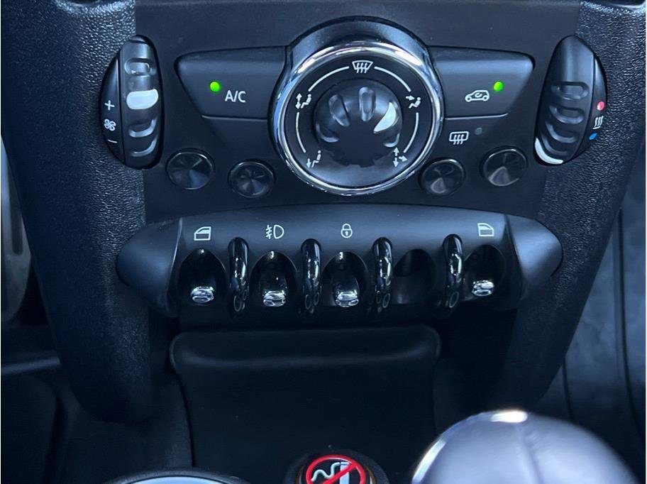 Used 2012 MINI Cooper Roadster S FWD image 13