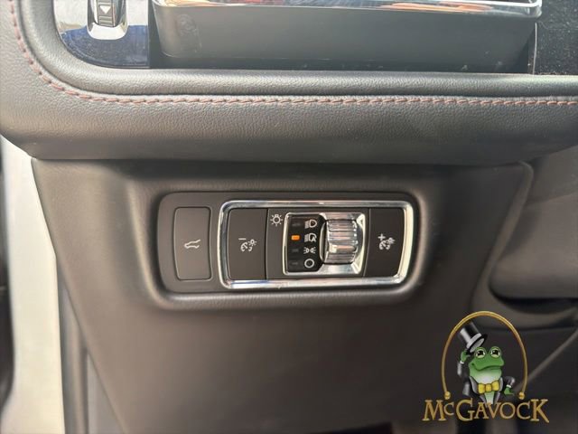 Used 2023 Lincoln Aviator Reserve w/ Equipment Group 201A AWD/4WD image 13