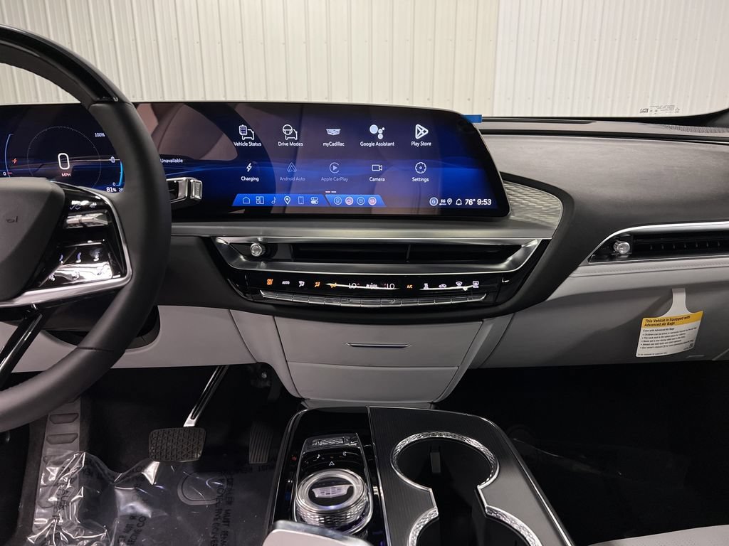 New 2026 Cadillac Lyriq Luxury AWD/4WD image 22