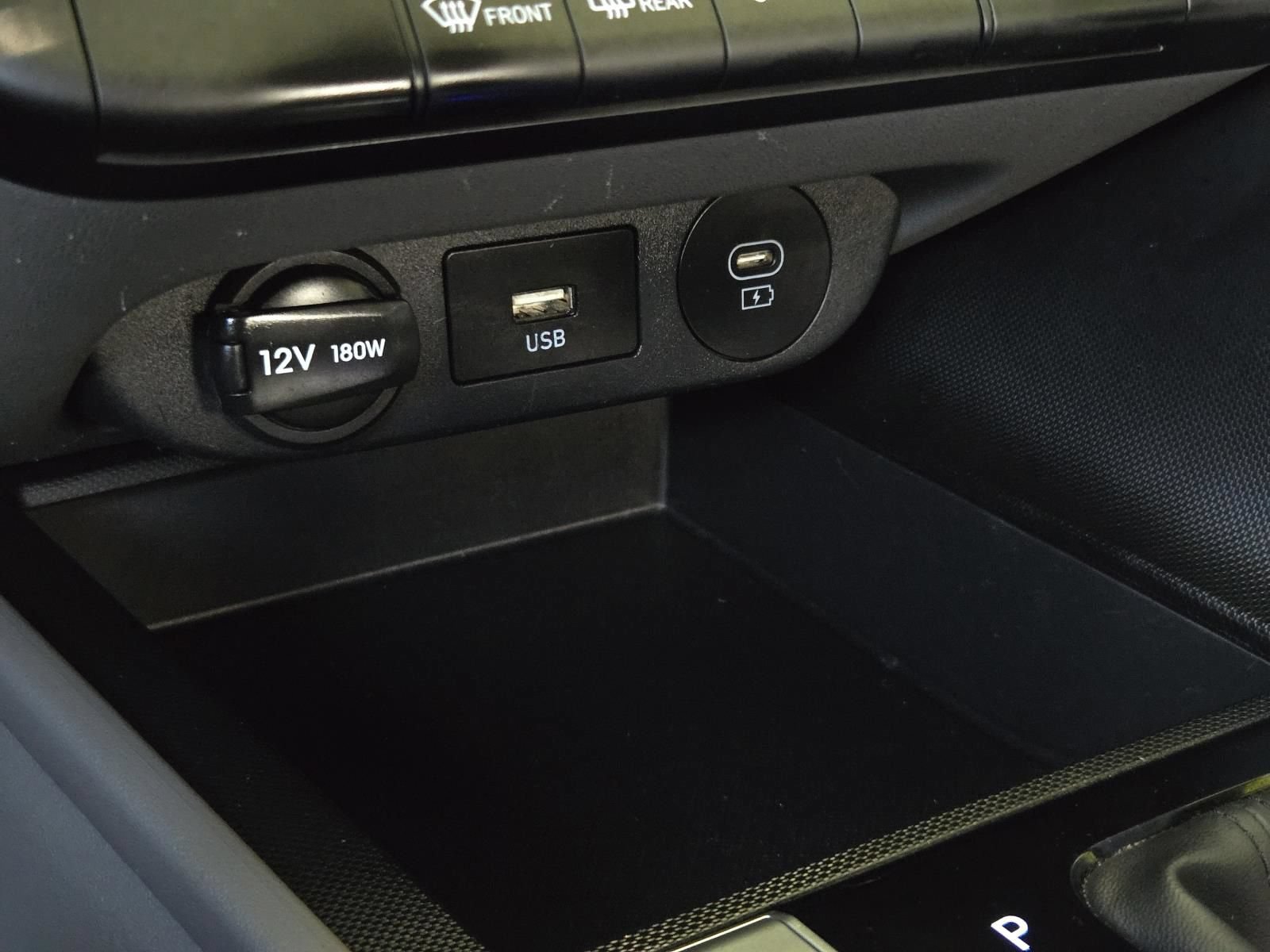 Used 2024 Hyundai Elantra SEL FWD image 28