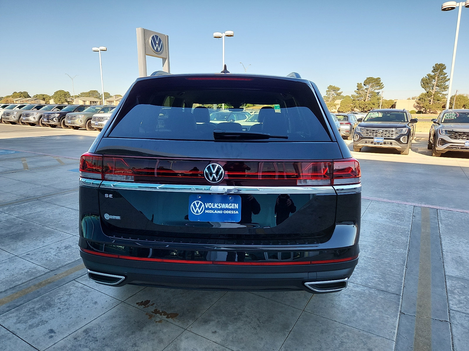 Used 2026 Volkswagen Atlas SE image 6