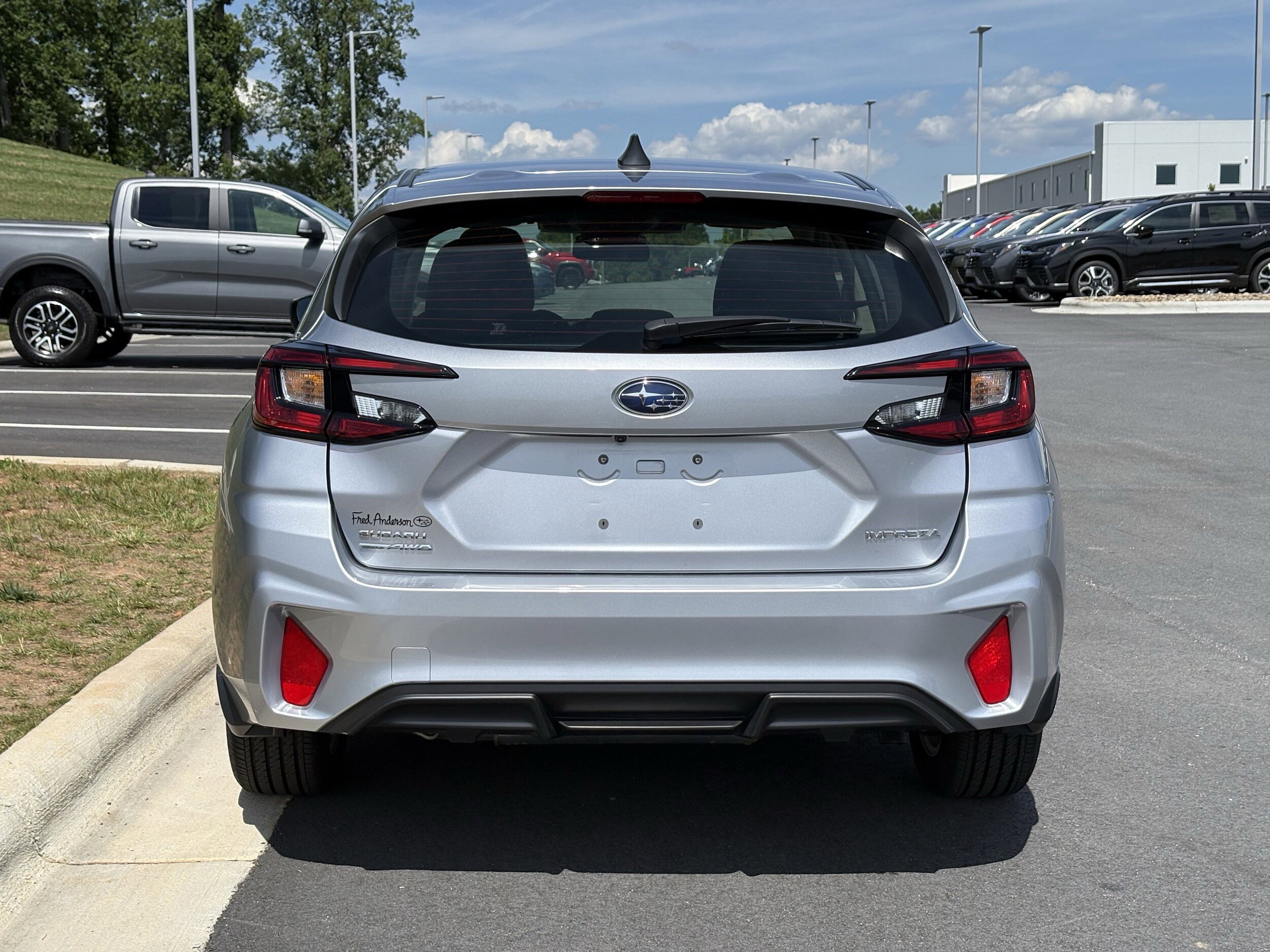Used 2024 Subaru Impreza 2.0i AWD/4WD image 10